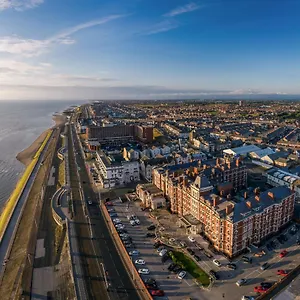 https://the-imperial-hotel-blackpool.hotelsin-chester.com