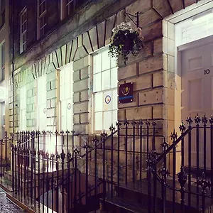 https://ten-hill-place-hotel.edinburghhotelsuk.org
